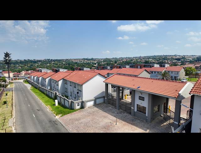 2 BEDROOM APARTMENT FOR SALE IN VORNA VALLEY